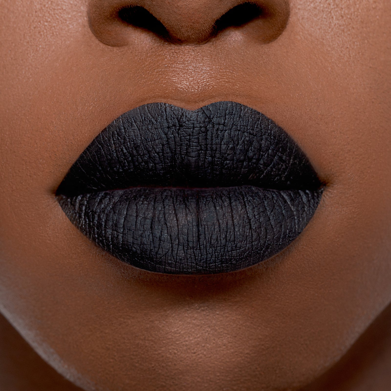 After Dark Lip Kit – Queen cosmetics