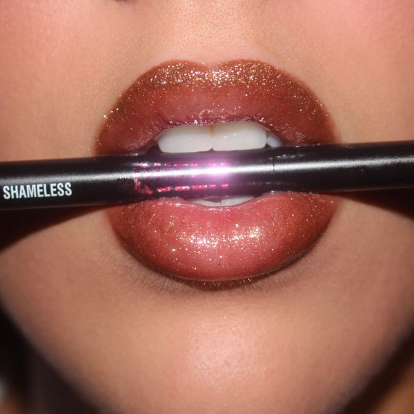 Midnight Desire Lip Kit - Queen cosmetics 
