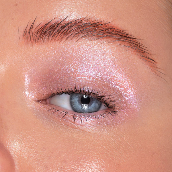 Sublime Hearts Refillable Metallic Eyeshadow - Queen cosmetics 